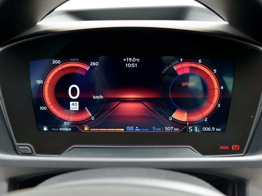  BMW i8 2014 года  (фото 20 из 180)